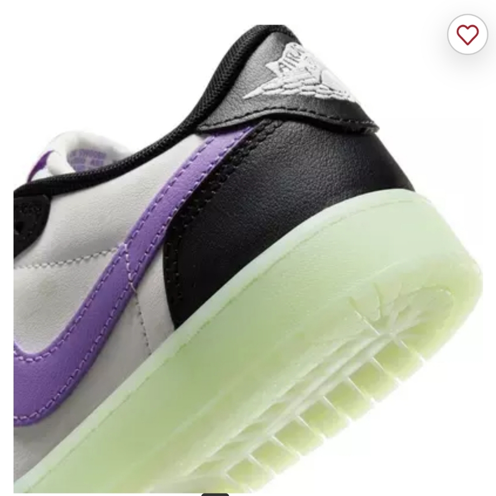 Jordan 1 Retro Low OG Black Raspberry - Picture 11 of 11